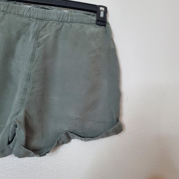 AERIE Women's S Elastic Pull On Shorts Pockets Casual Lightweight Olive Green - Picture 10 of 13